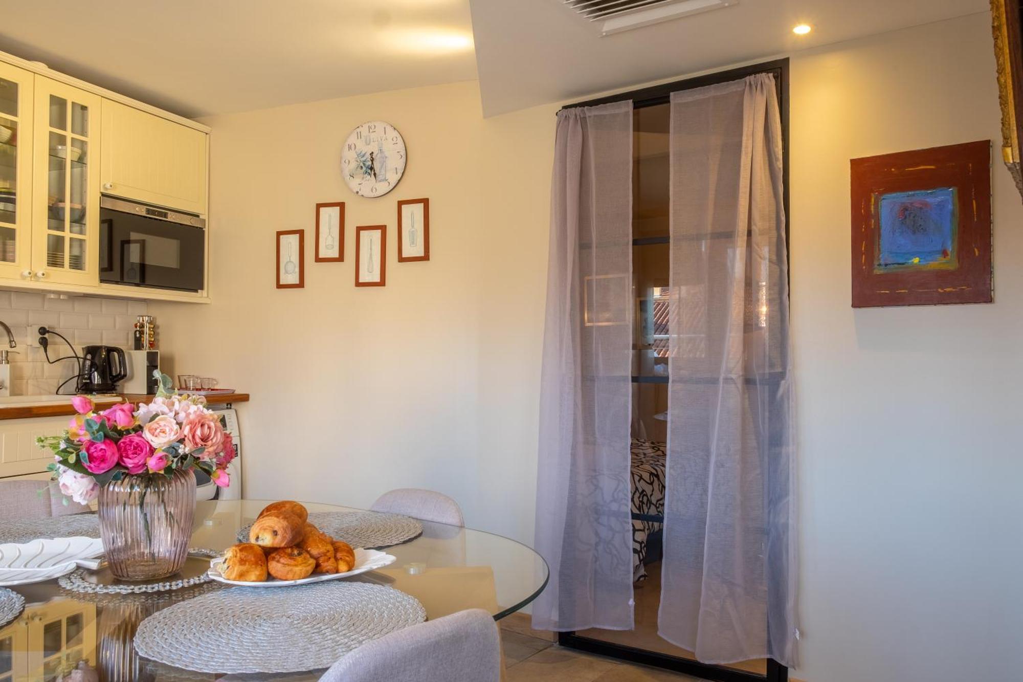 Felibriges Apartment